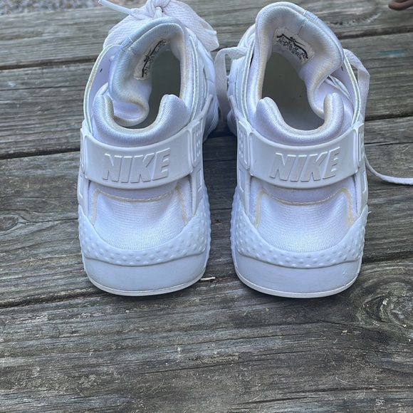 *open to offers* Huarache by Nike womens shoe - Picture 4 of 6